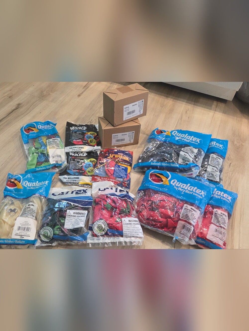 Random lot of designer grade balloons